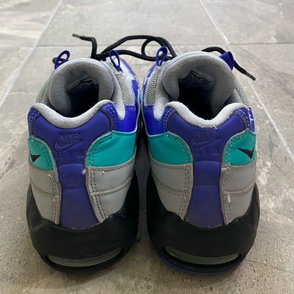 Nike Air Max 95 Wolf Grey Grape Men’s Size 5 - Picture 3 of 9